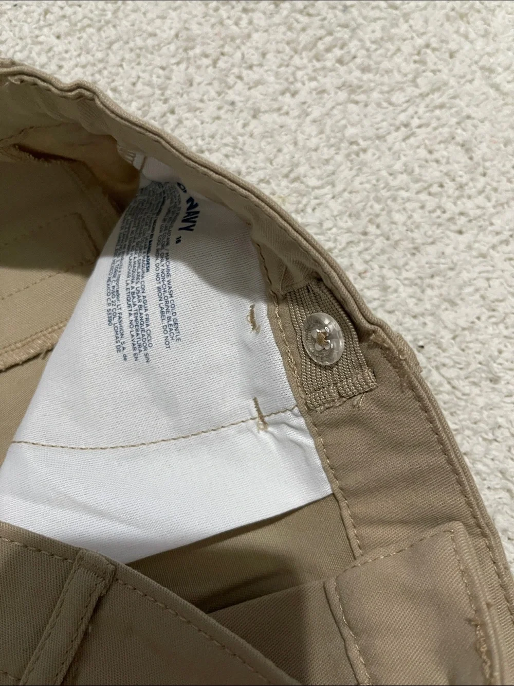 NWT- Old Navy - girl’s 16. Bootcut uniform pant